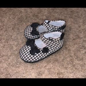 Baby shoes, size 12-18 months by Pediped